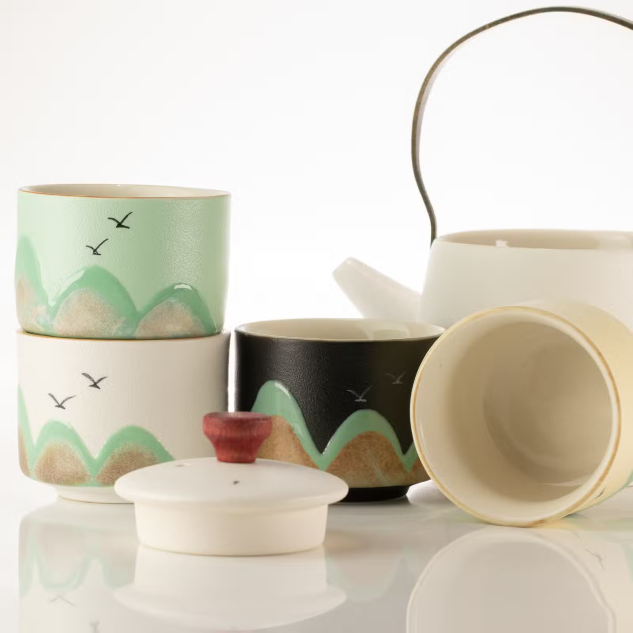 Set Cadou pentru Ceai Thousand Miles – Ceainic din Ceramică și 4 Cești cu traversă de Masă Ceremonială [5]