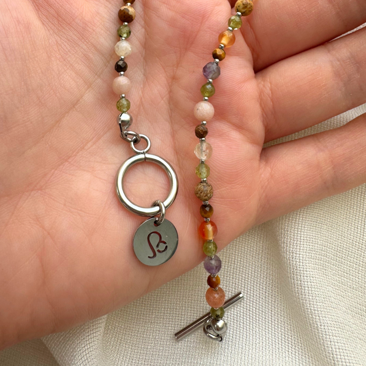 Colier la baza gatului argintiu cu cristale - zodia leu [3]