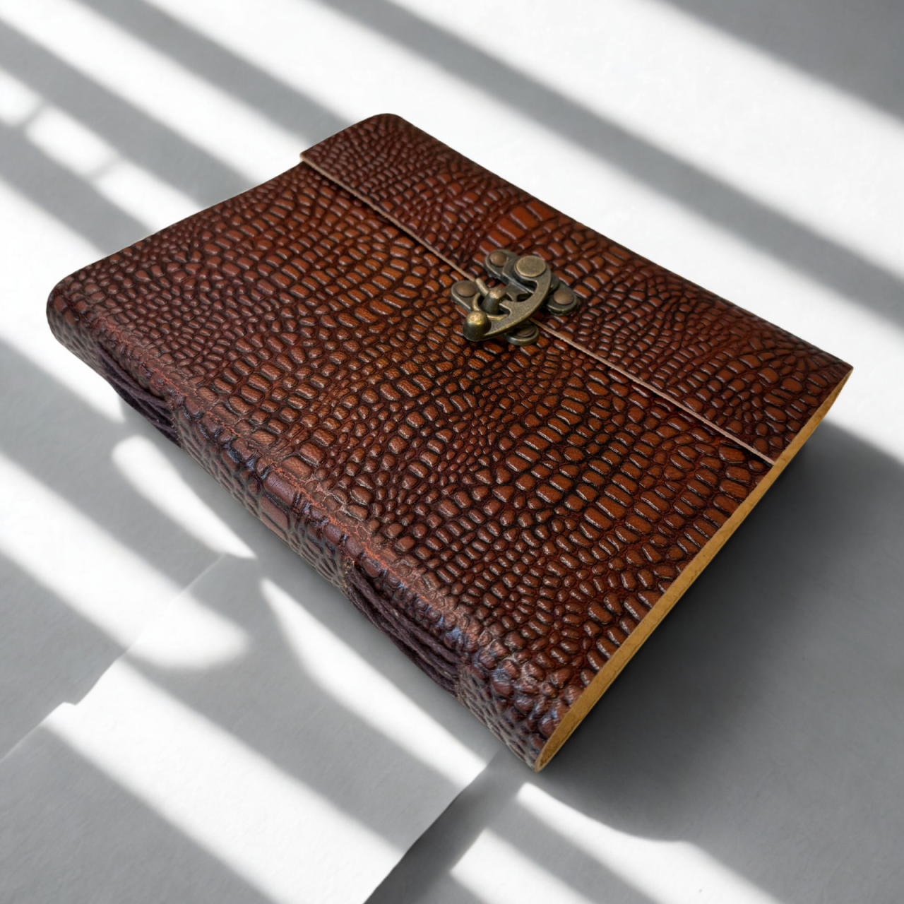 Agenda / Jurnal din piele naturala cu inchidere metalica - Croco [6]