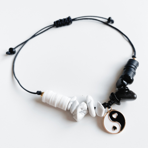 Bratara Yin Yang Feng Shui cu obsidian auriu si howlit alb [2]