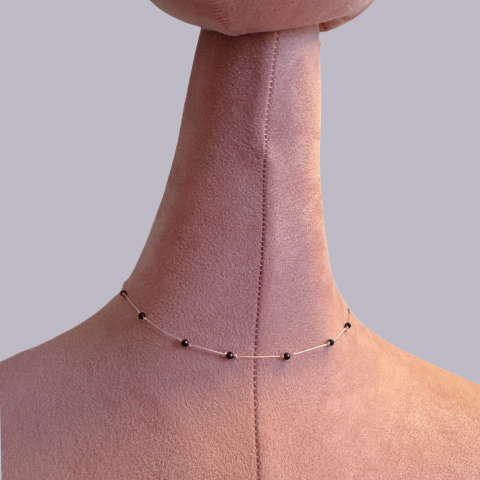 Coliere - Colier plutitor la baza gatului cu turmalina neagra - Protectie energetica