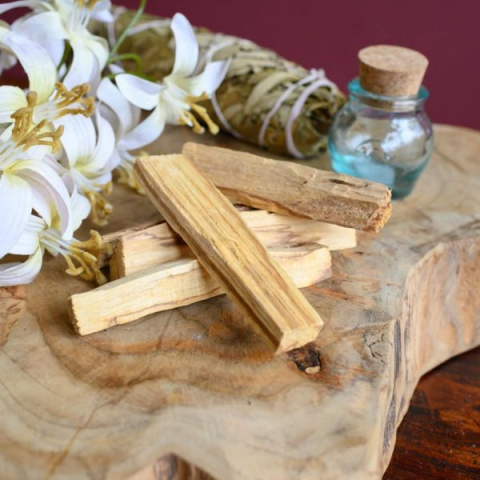 Aromaterapie si fumigatie - Lemn de Palo Santo
