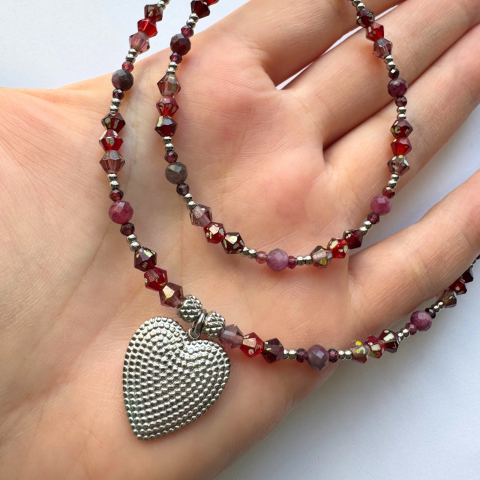 Produse noi - Set colier si bratara turmalina roz, granat si cristale din sticla