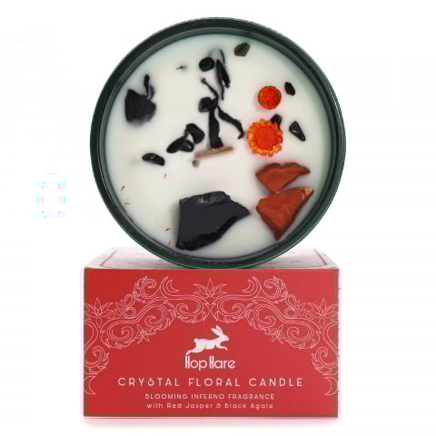 Aromaterapie si fumigatie - Lumanare din ceara de soia cu flori si cristale de agat negru si jasp rosu - Ylang Ylang si Patchouli - The Devil