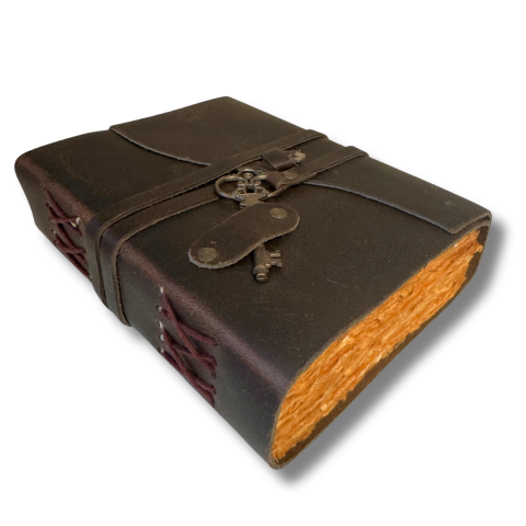 Agenda / Jurnal din piele naturala cu pagini tip pergament si inchidere metalica - Cheie [6]