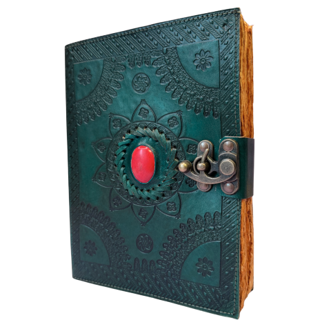 Cu pagini vintage, tip pergament - Agenda / Jurnal din piele naturala cu pagini tip pergament si inchidere metalica - Mandala Green