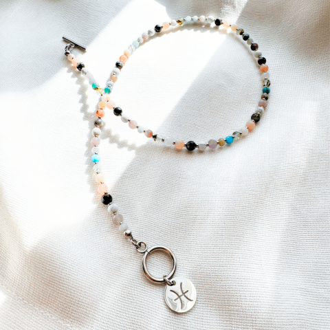 Coliere - Colier la baza gatului argintiu cu cristale - zodia Pesti