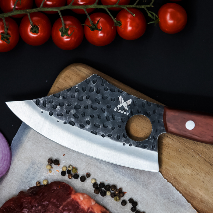 Salmon Kés, vadászat és bozótmesterség, kalapált hammerhead, 4Cr13 acél, rózsafa nyél, 27 cm [3]