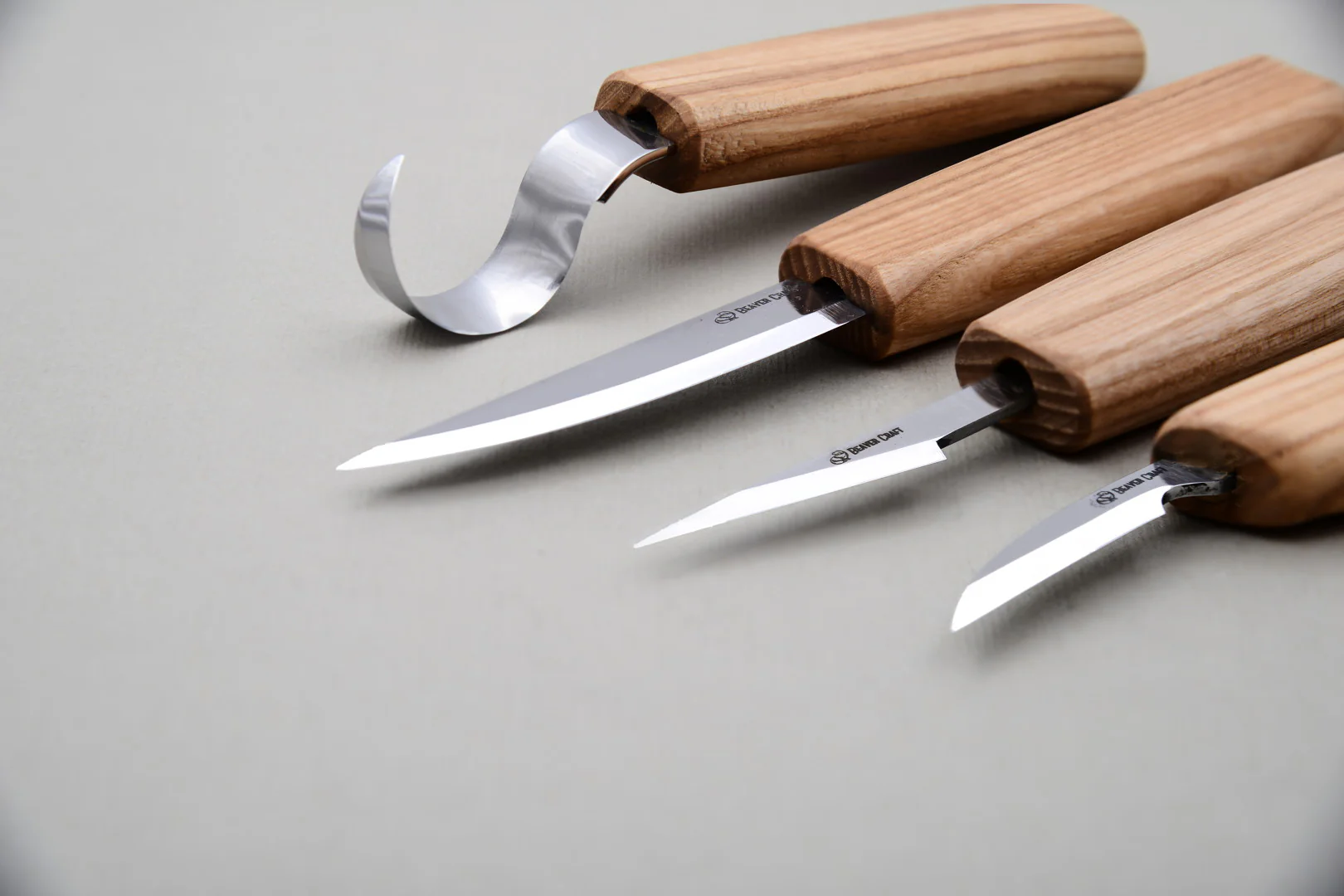 S09 – Set de 4 Cutite de Baza pt Cioplit in Lemn [2]