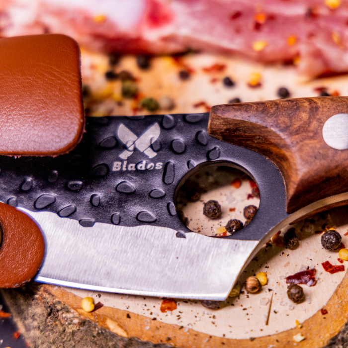 Japonský nůž, kladivový povrch, ocel 3Cr13, rukojeť z dubu nebo ořechu, 27,5 cm, Blades® [7]