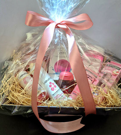 Cos Cadou Pink – Răsfățul Delicat al Trandafirilor și Aromelor Dulci [3]