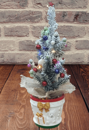 Noutati - Aranjament de Crăciun – Mini-ghiveci cu brăduț decorativ și instalație LED-2