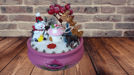 Aranjament floral din flori uscate, artificiale, casuta din rasina si ghiveci din ceramica [2]