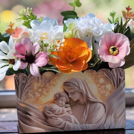 Noutati - Aranjament din flori artificiale in cutie din mdf-Fecioara Maria si Pruncul