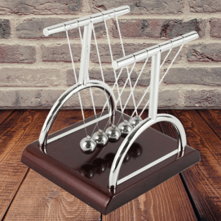 Cadouri pentru copii - Perpetuum mobile cu bile metalice 12×12 CM