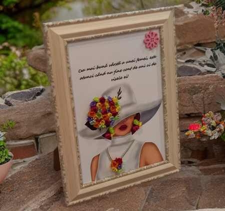 Tablouri personalizate - Rama foto cu flori naturale uscate si mesaj motivational