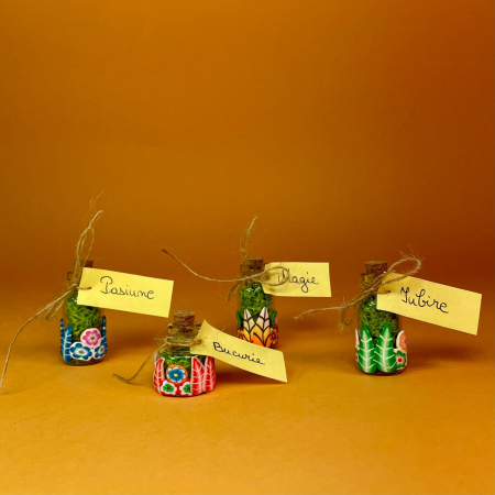 Mici cadouri naturale - Set Decoratiuni Sticlute cu mesaj 4/3cm