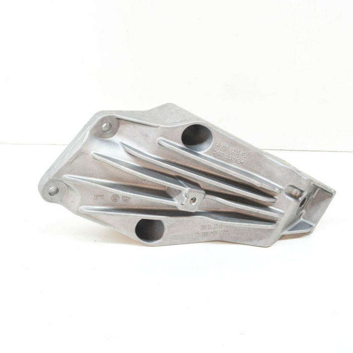 22116861555 Suport motor, stanga - BMW Seria 3 G42, Seria 3 G20 G21, Seria 4 G22, G23 G26, Seria 5 G30 G31, Seria 6 G32, Seria 7 G11 G12, Seria 8 G14 G15 G16, X3 G01 F97M, X4 G02 F98M, X5 G05 G18, X6  [1]