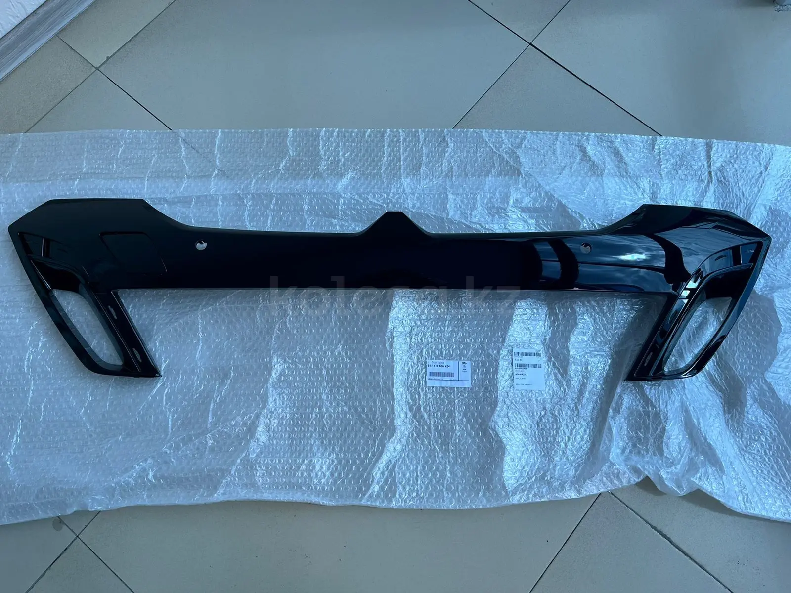 51115A6A424 ORNAMENT CENTRAL BAR FATA M BMW SERIA 5 G60 G61 [1]
