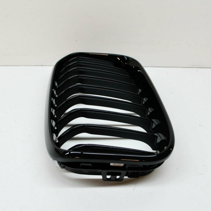 51117464495 GRILA STG NEAGRA BMW SERIA 1 F20 F21 LCI [1]