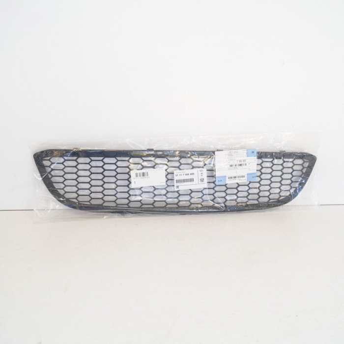 51117906809 GRILA BARA FATA PTR. MODEL M-PACHET BMW SERIA 1 E81 [1]