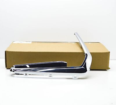 51118745739 ORNAMENT GRILA INF STG BARA FATA BMW X7 G07 [1]