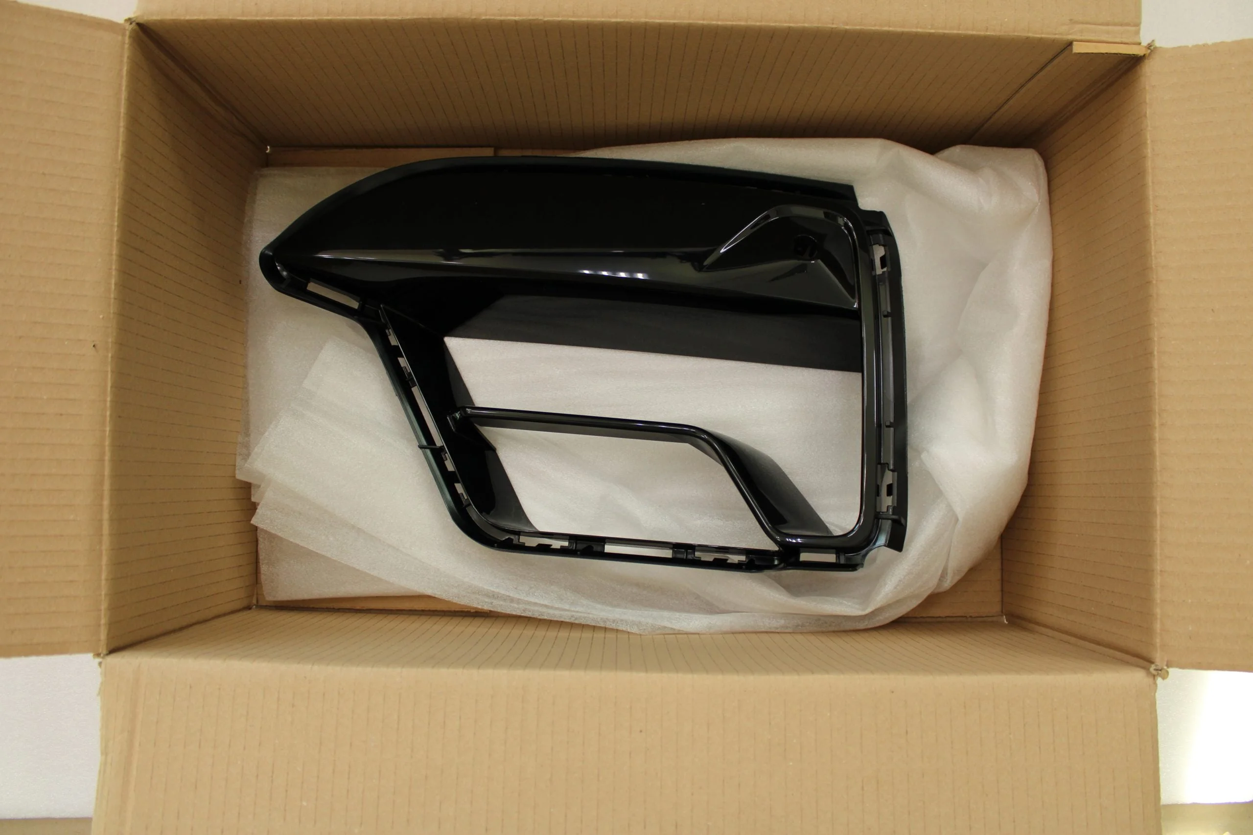 51118746627 GRILA STG BMW M5 LCI [1]