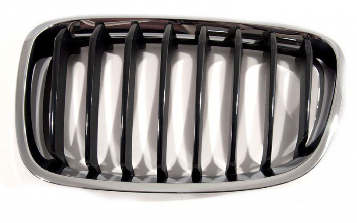 51137262117 GRILA STG BMW SERIA 1 F20 F21 [1]