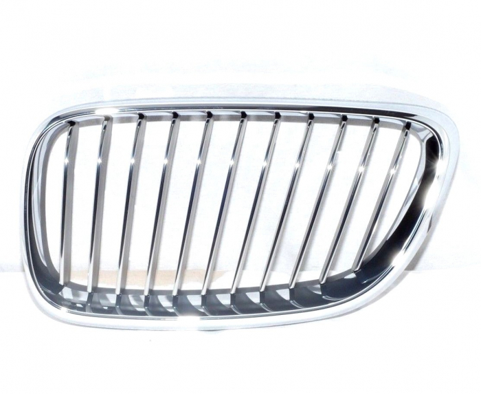 51137403874 GRILA DR BMW SERIA 2 F22 F23 [1]