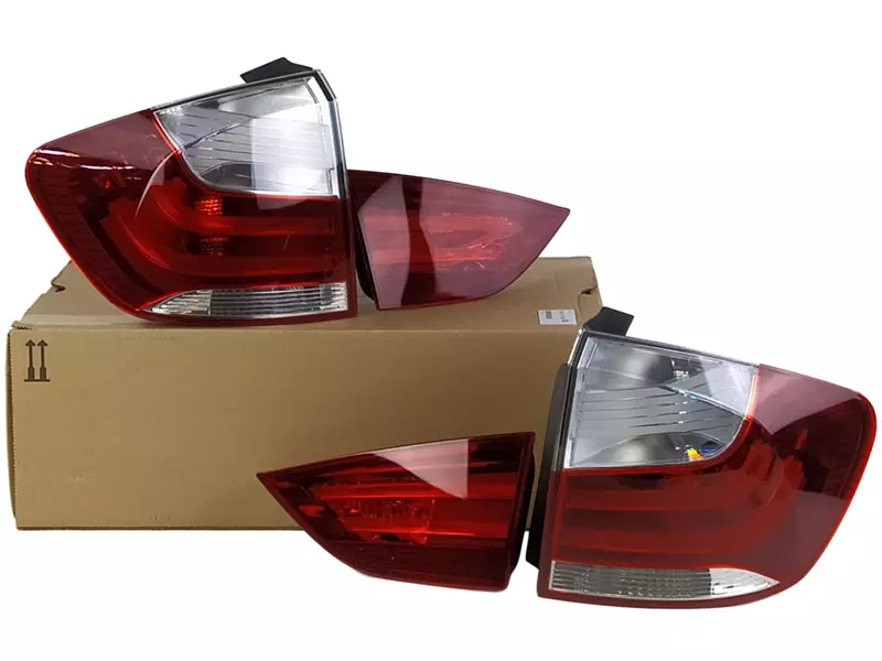 63212167285 KIT RETROFIT STOPURI BLACK LINE MODEL CU XENON BMW X1 E84 [1]