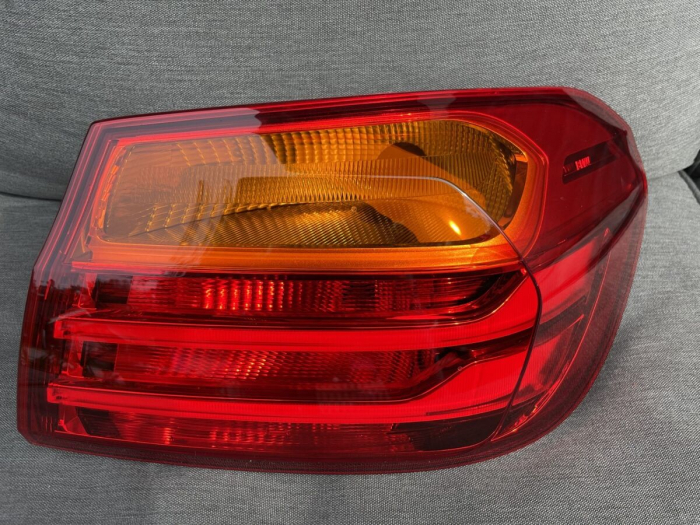 63217296098 Lampa stop, pe aripa dreapta - BMW Seria 4 F32 F33 F36 F82 F82 M4 [1]