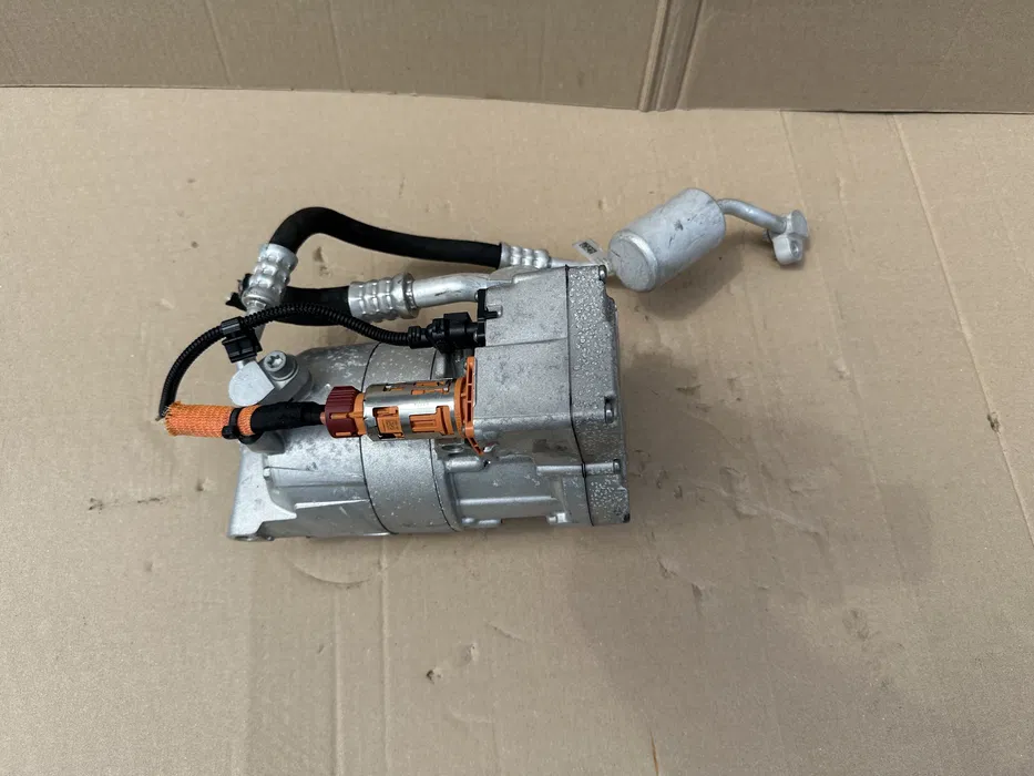 Compresor ac clima BMW X5 X6 X7 G05 G06 G07 G11 G12 O.E. [3]