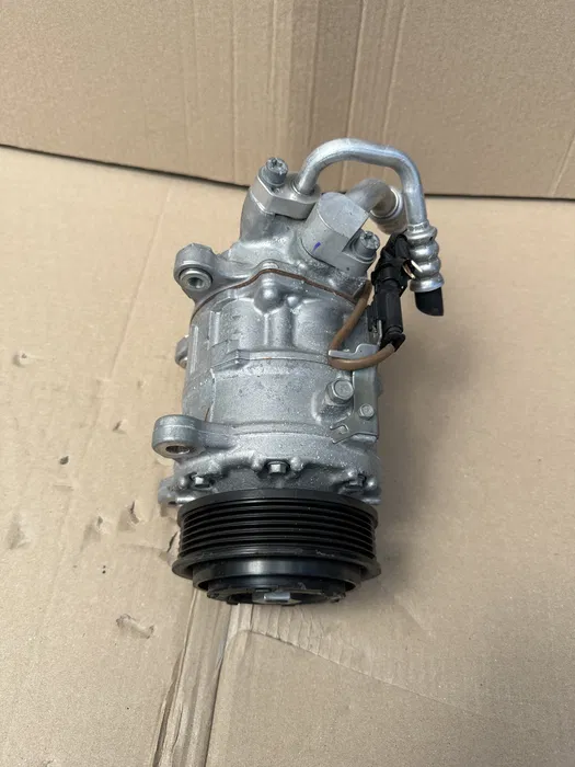 Compresor AC clima O.E. 64529890656 , 64526826882 - BMW SERIA 5,6,7,8,X5 G05 X6 G06 G30 G11 G14 G32 G12 [3]