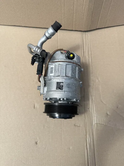 Compresor AC clima O.E. 64529890656 , 64526826882 - BMW SERIA 5,6,7,8,X5 G05 X6 G06 G30 G11 G14 G32 G12 [4]