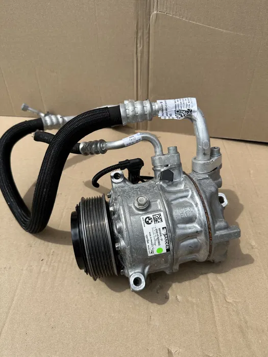 Compresor clima O.E. 64526822848 - BMW SERIA 5,7,8 X5 X6 X7 G30 G11 G12 G14 G05 G06 G07 [2]