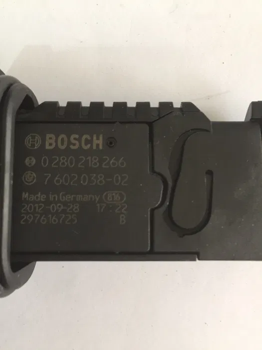 Debitmetru aer BMW F20 F21 F30 F31 F10 F11 F32 F34 F22 F36 F07 F36 O.E. [3]