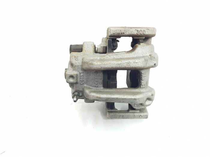 ETRIER FRANA SPATE DREAPTA O.E. 34216850858 - BMW SERIA 1 F20 F21 , SERIA 2 F22 F23 , SERIA 3 F30 F31 F34 , SERIA 4 F32 F33 F36 [1]