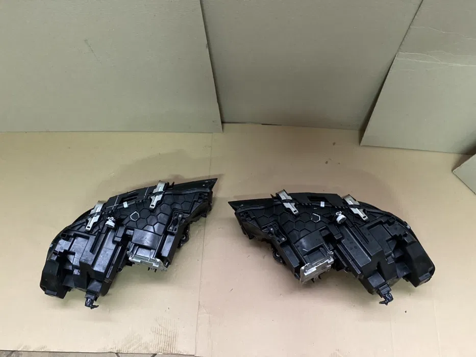 Far faruri COMPLETE BMW Seria 3 G20 G21 O.E. [1]