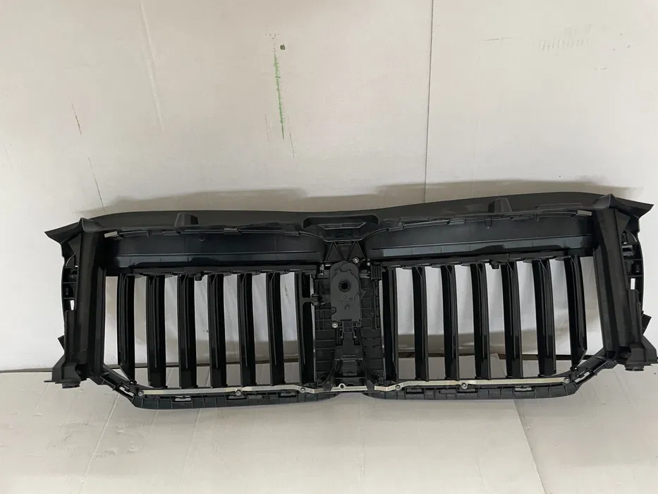 Grila activa BMW seria 7 G11 G12 LCI FACELIFT O.E. [1]