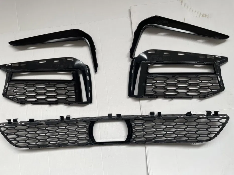 Grila grile bara BMW seria 5 G30 G31 O.E. [1]