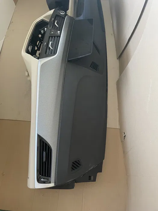 Plansa bord BMW seria 5 G30 G31 G38 O.E. [4]