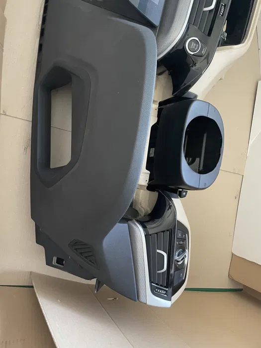 Plansa bord BMW seria 5 G30 G31 G38 O.E. [6]