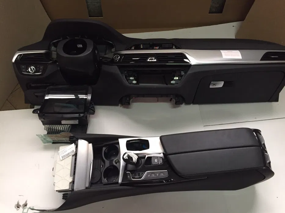 Plansa bord cotiera BMW seria 6 G32 Gran Tourer O.E. [7]