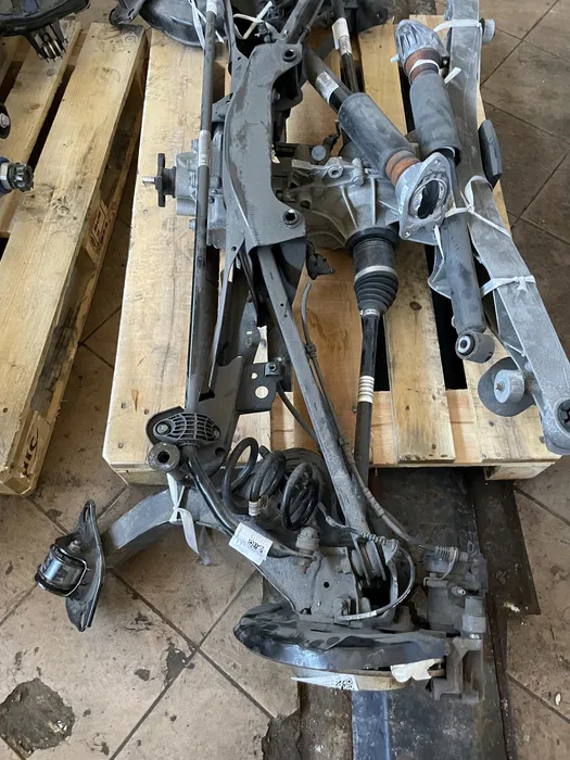 Punte spate BMW X1 F48 X3 F39 [5]
