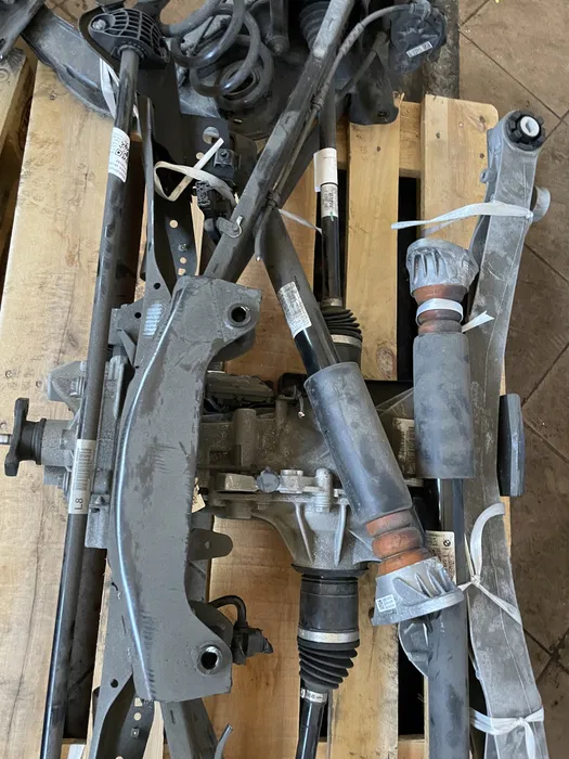 Punte spate BMW X1 F48 X3 F39 [3]