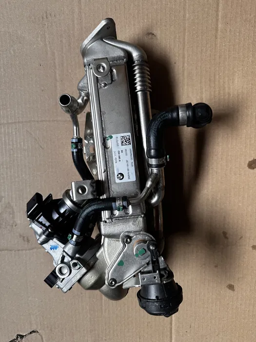Racitor gaze egr 11718580452 BMW motor B47D20B O.E. [4]