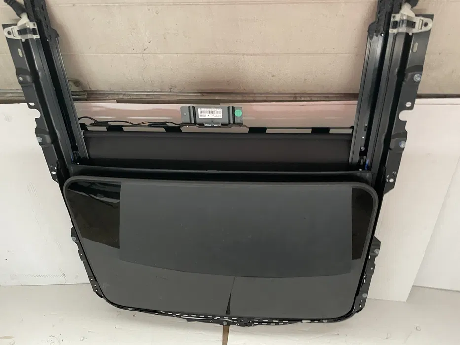 Trapa panoramic BMW seria 3 G20 G21 M3 G80 O.E. [6]