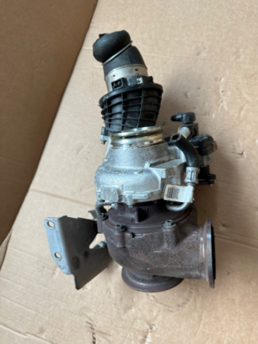 Turbo compresor BMW g20 g30 G32 G11 G12 G05 G06 G07 [1]