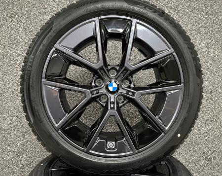 Set roti - 36115B4E056 Roata completa de iarna - BMW Aerodynamic wheel 854 cu anvelopa Pirelli Winter Sottozero 3 * (BMW) - 245/50R18 100H XL - Fara Runflat - BMW Seria 4 Gran Coupé G26, G26E