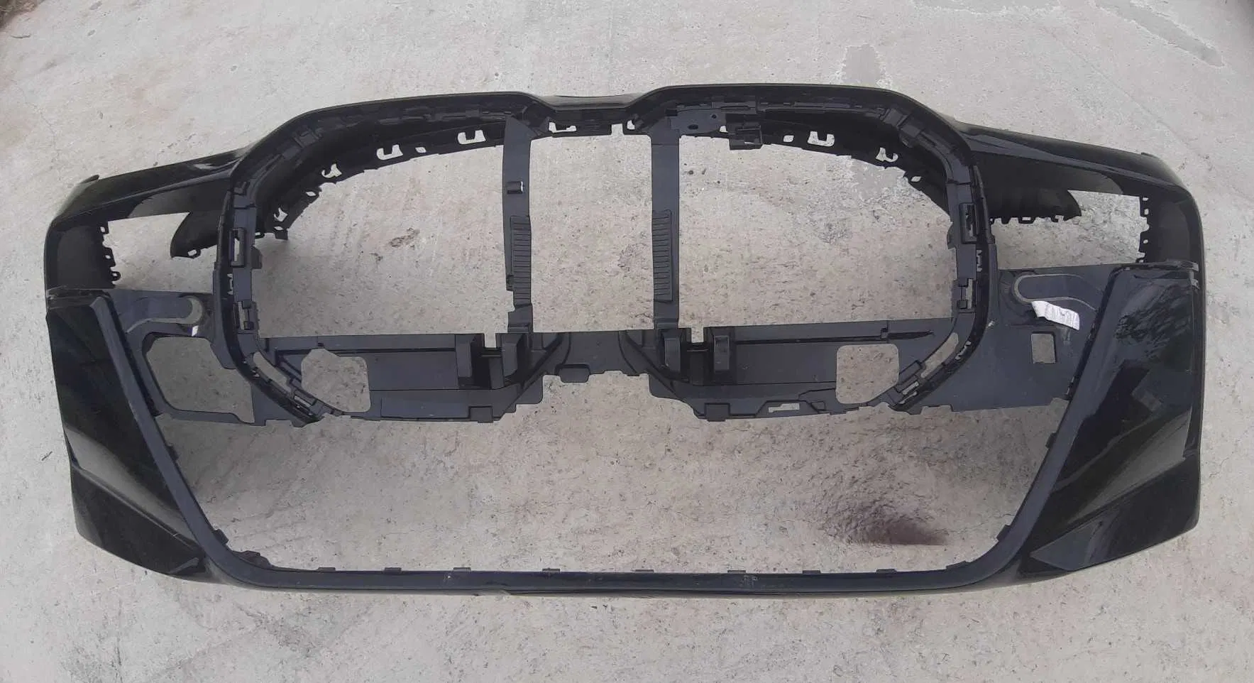 Elemente caroserie - 51115A45BF8 BARA FATA M BMW SERIA 7 G70